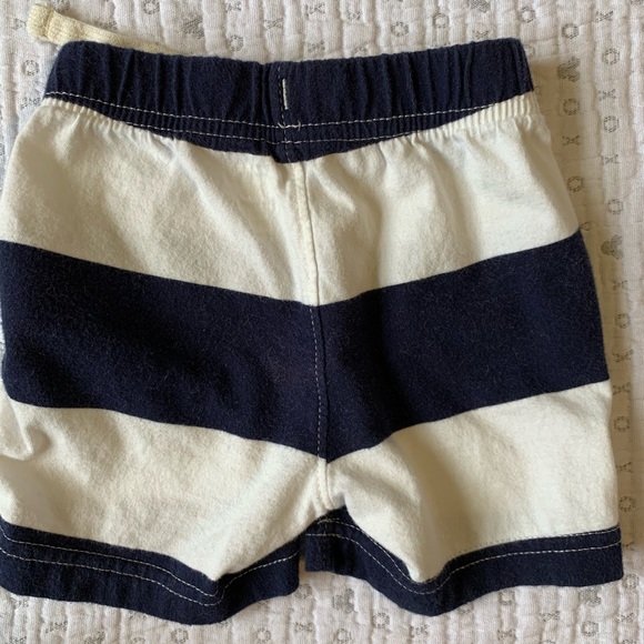 Blue & white striped cotton shorts from Baby Gap - Picture 2 of 4